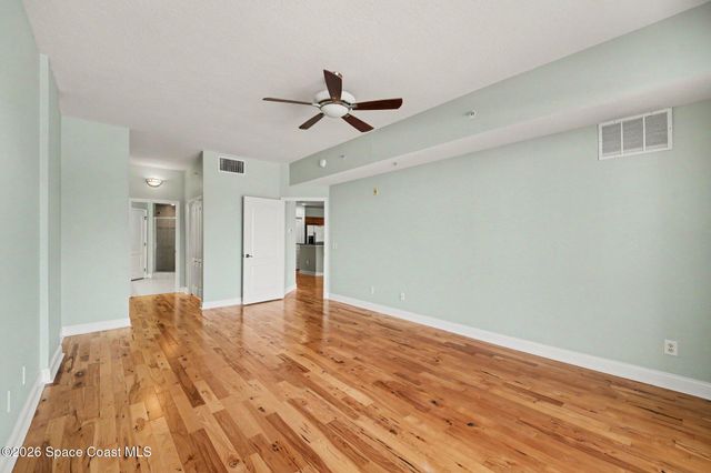 601 N Miramar Avenue 108, Indialantic, FL 32903