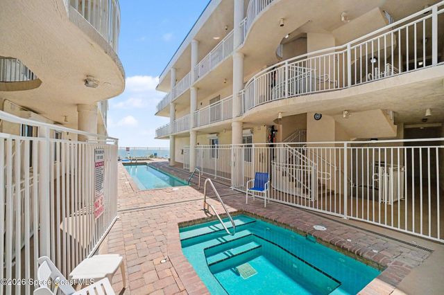 601 N Miramar Avenue 108, Indialantic, FL 32903
