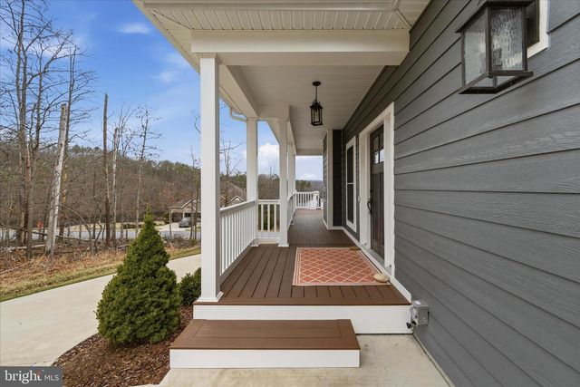 504 SLEIGH DR, Cross Junction, VA 22625