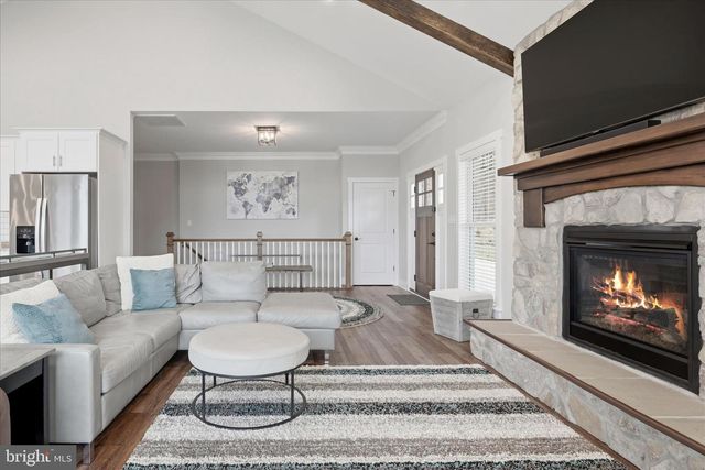 504 SLEIGH DR, Cross Junction, VA 22625