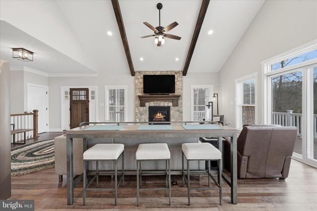 504 SLEIGH DR, Cross Junction, VA 22625
