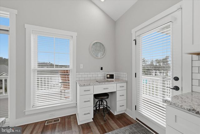 504 SLEIGH DR, Cross Junction, VA 22625
