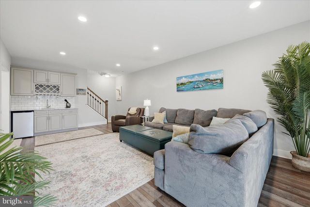 504 SLEIGH DR, Cross Junction, VA 22625