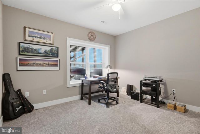 504 SLEIGH DR, Cross Junction, VA 22625
