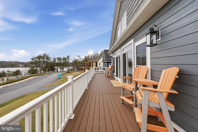 504 SLEIGH DR, Cross Junction, VA 22625