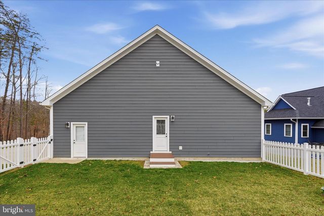 504 SLEIGH DR, Cross Junction, VA 22625