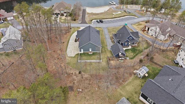 504 SLEIGH DR, Cross Junction, VA 22625