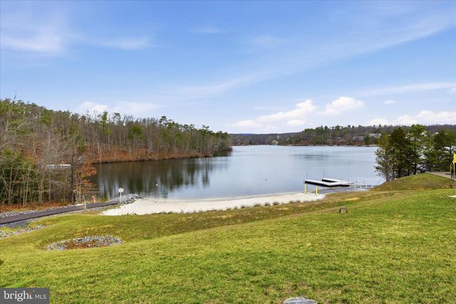 504 SLEIGH DR, Cross Junction, VA 22625