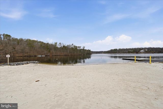 504 SLEIGH DR, Cross Junction, VA 22625