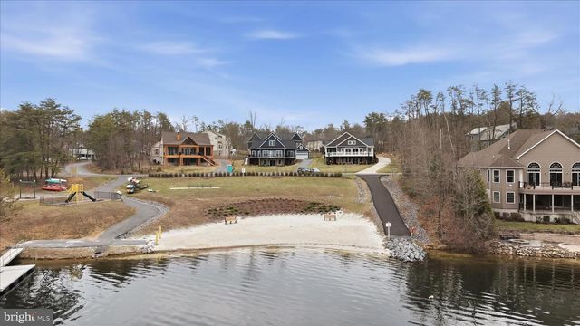 504 SLEIGH DR, Cross Junction, VA 22625