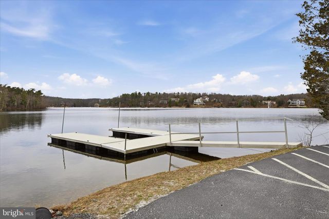 504 SLEIGH DR, Cross Junction, VA 22625