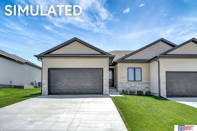 10521 Majestic Lane, Lincoln, NE 68527