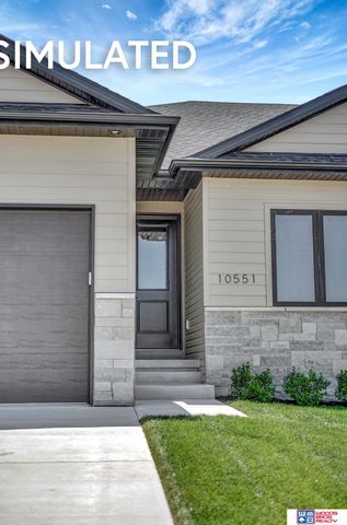 10521 Majestic Lane, Lincoln, NE 68527