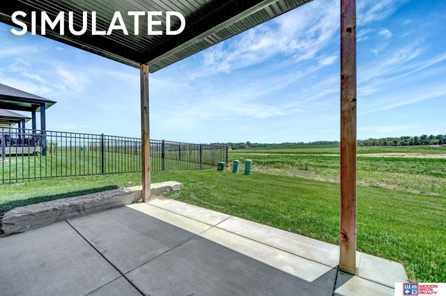 10521 Majestic Lane, Lincoln, NE 68527