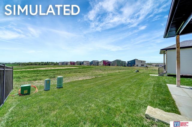 10521 Majestic Lane, Lincoln, NE 68527