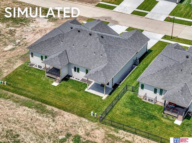 10521 Majestic Lane, Lincoln, NE 68527