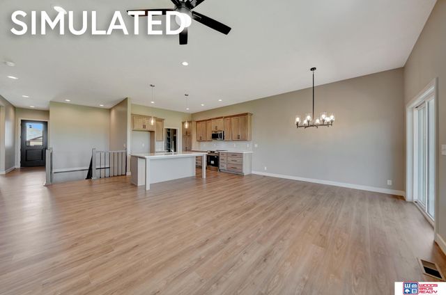 10521 Majestic Lane, Lincoln, NE 68527