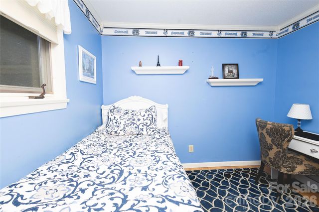 15 Golden Leaf Drive, Marion, NC 28752