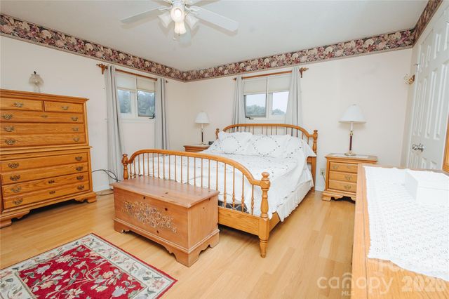 15 Golden Leaf Drive, Marion, NC 28752