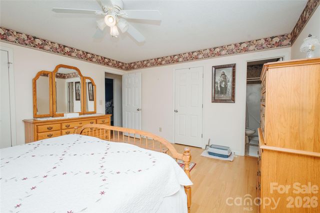 15 Golden Leaf Drive, Marion, NC 28752