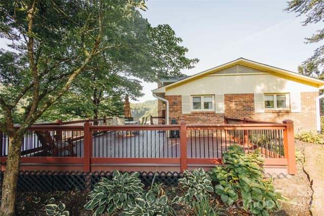 15 Golden Leaf Drive, Marion, NC 28752