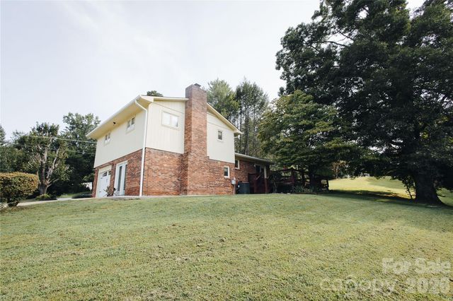 15 Golden Leaf Drive, Marion, NC 28752