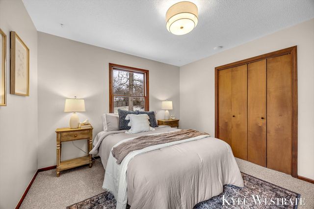 3425 Cascade Road Se, Grand Rapids Twp, MI 49546