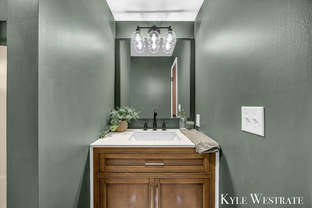 3425 Cascade Road Se, Grand Rapids Twp, MI 49546