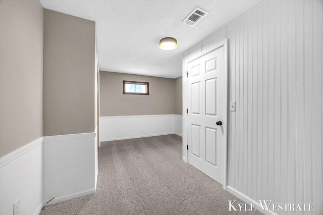 3425 Cascade Road Se, Grand Rapids Twp, MI 49546