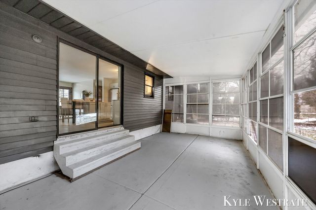 3425 Cascade Road Se, Grand Rapids Twp, MI 49546