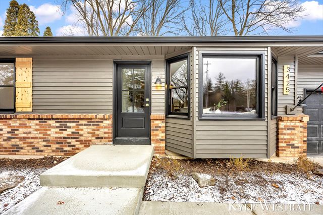 3425 Cascade Road Se, Grand Rapids Twp, MI 49546