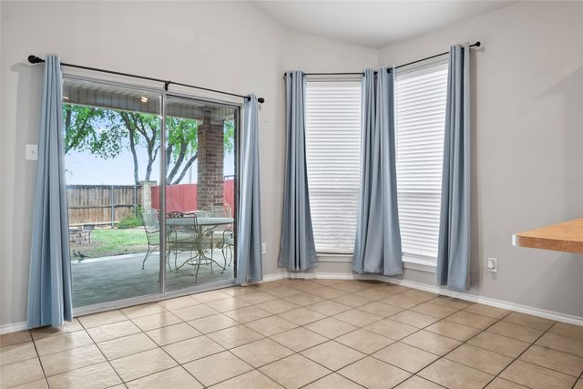 4021 Ellenboro Lane, Fort Worth, TX 76244