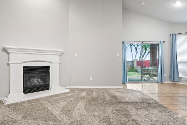 4021 Ellenboro Lane, Fort Worth, TX 76244