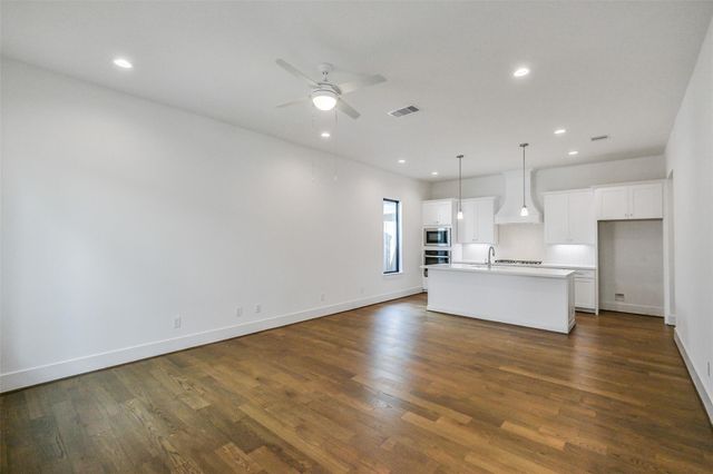 3520 Harvest Dance Drive, Houston, TX 77008