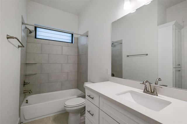 3520 Harvest Dance Drive, Houston, TX 77008