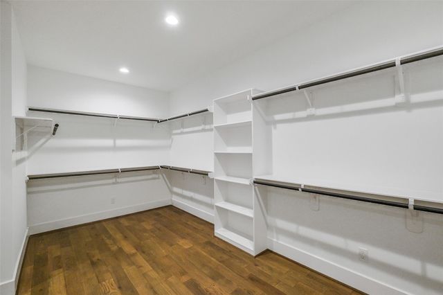 3520 Harvest Dance Drive, Houston, TX 77008