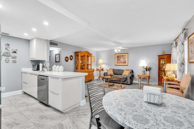 625 Normandy N 625, Delray Beach, FL 33484