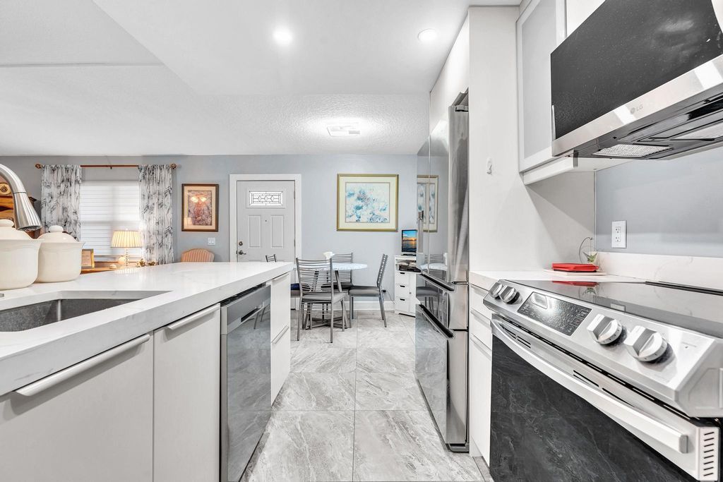 625 Normandy N 625, Delray Beach, FL 33484