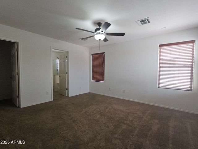 3828 S VINEYARD Avenue, Gilbert, AZ 85297