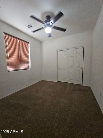 3828 S VINEYARD Avenue, Gilbert, AZ 85297