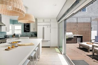 805 Brighton Court, San Diego, CA 92109