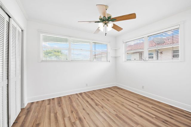 2748 NE 28th Avenue 20, Lighthouse Point, FL 33064