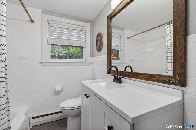 162 Old Middle Street, Middletown, CT 06457