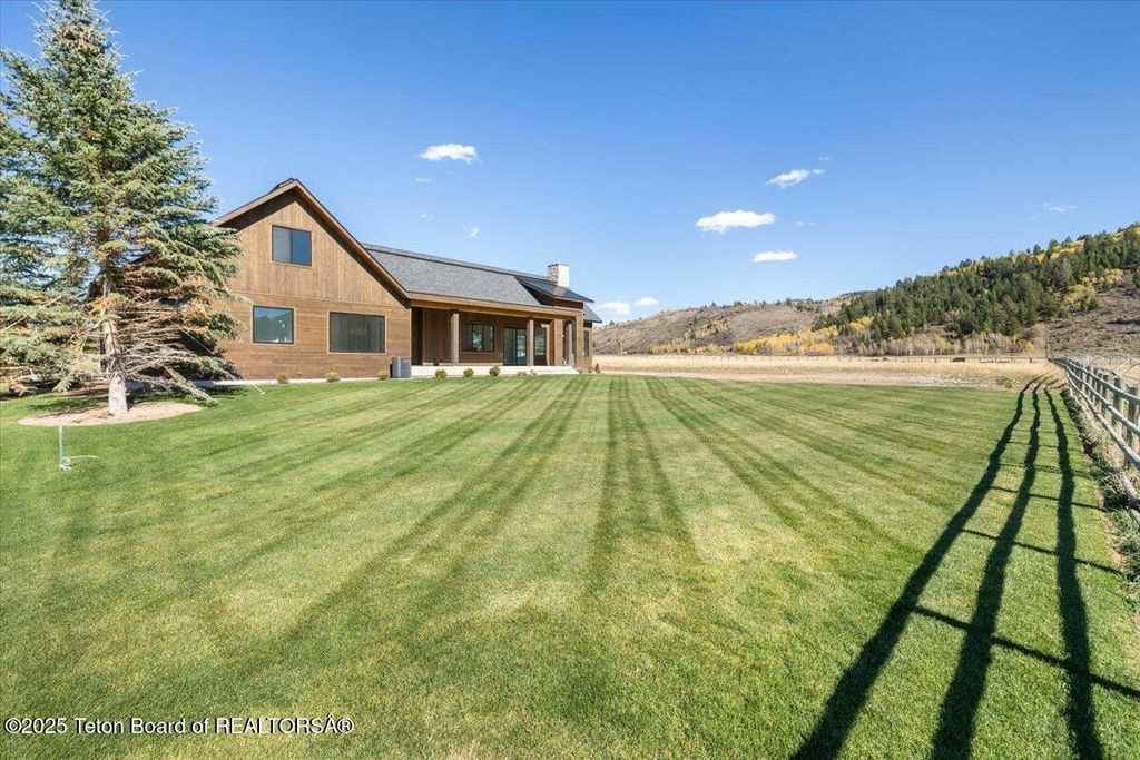 6503 BLACK SWAN Circle, Victor, ID 83455 photo 27