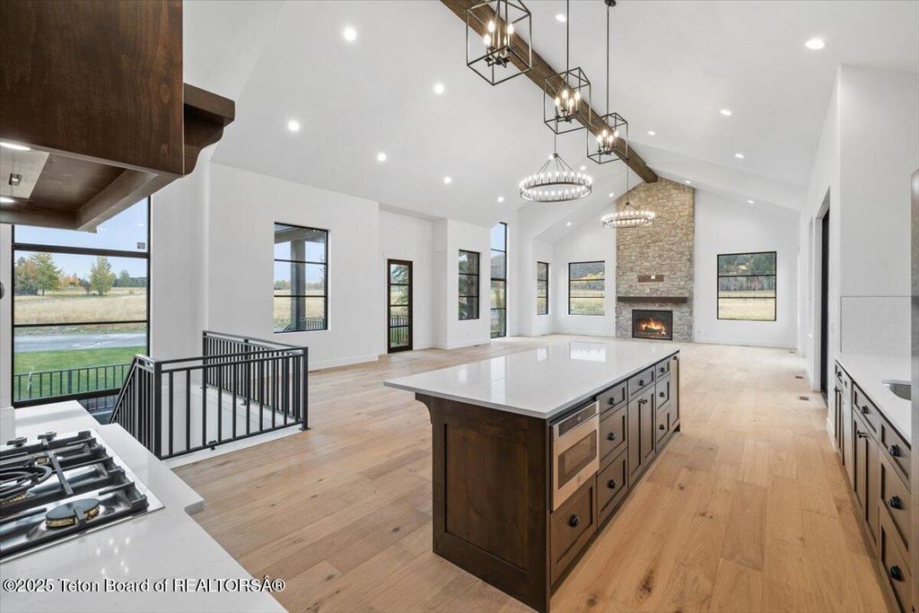 6503 BLACK SWAN Circle, Victor, ID 83455 photo 5