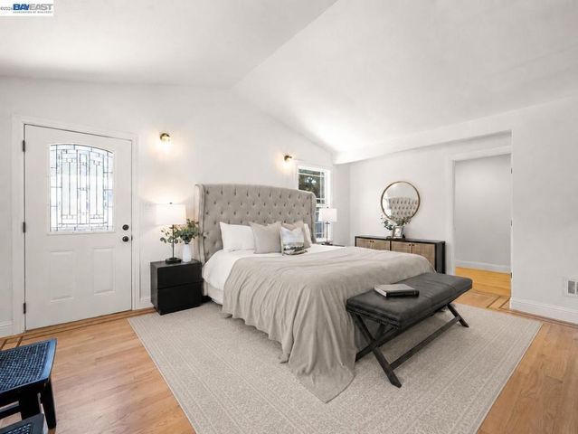 7974 Hillmont Drive, Oakland, CA 94605