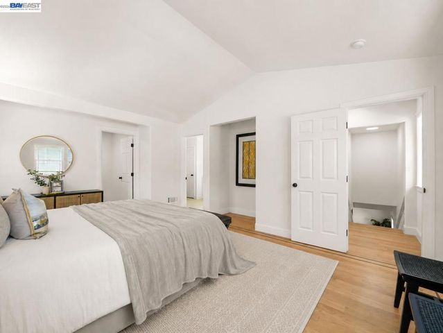 7974 Hillmont Drive, Oakland, CA 94605