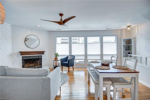 2328 Starfish RD, Virginia Beach, VA 23451