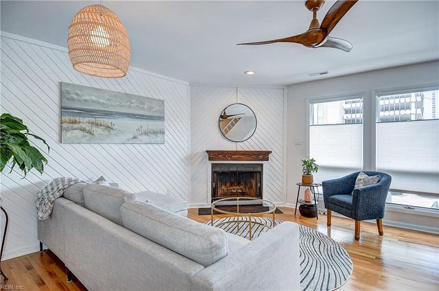 2328 Starfish RD, Virginia Beach, VA 23451