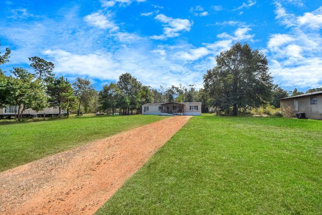 260 Kim Street, Shepherd, TX 77371